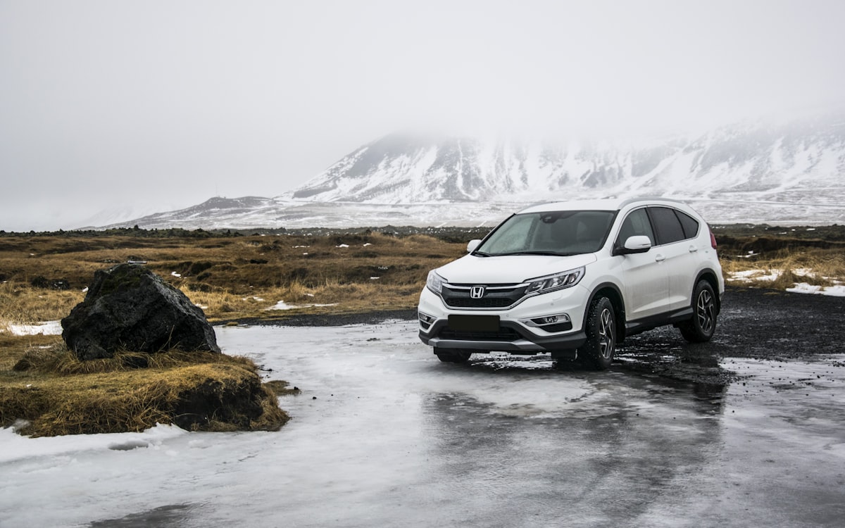 Jeep Wrangler on Mykonos road